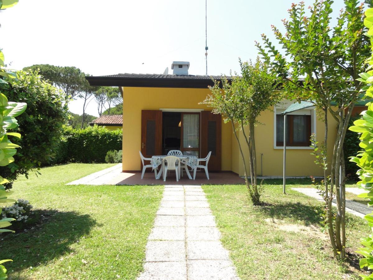 Villa Mughetto Bibione Exteriör bild